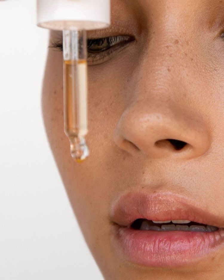 Applying Skincare with Antioxidants